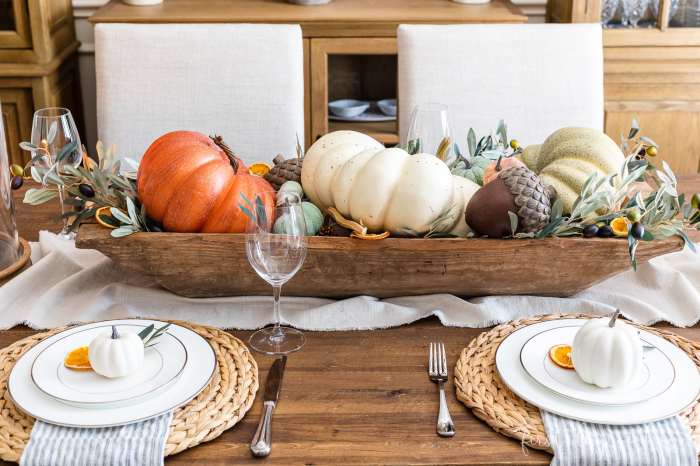 Fall coffee table decor