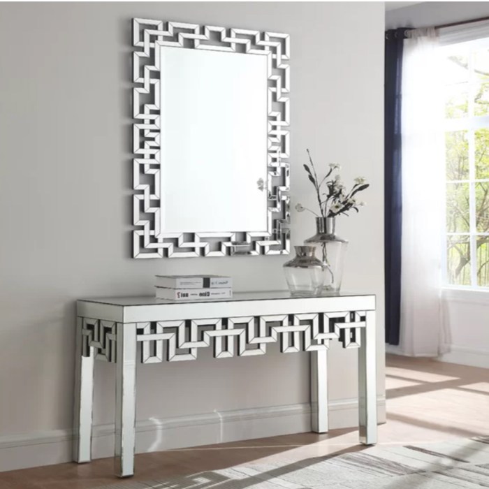 Console table decor with mirror